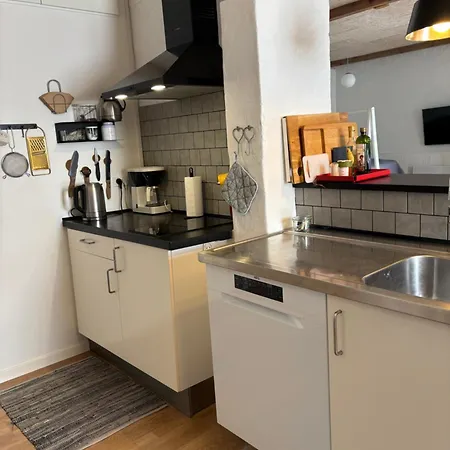 Bolding Apartment *